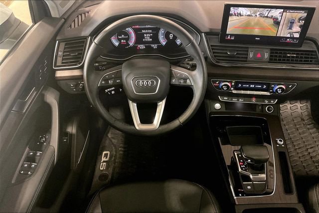 Certified 2023 Audi Q5 2.0T Premium Plus w/ Premium Plus Package image 5