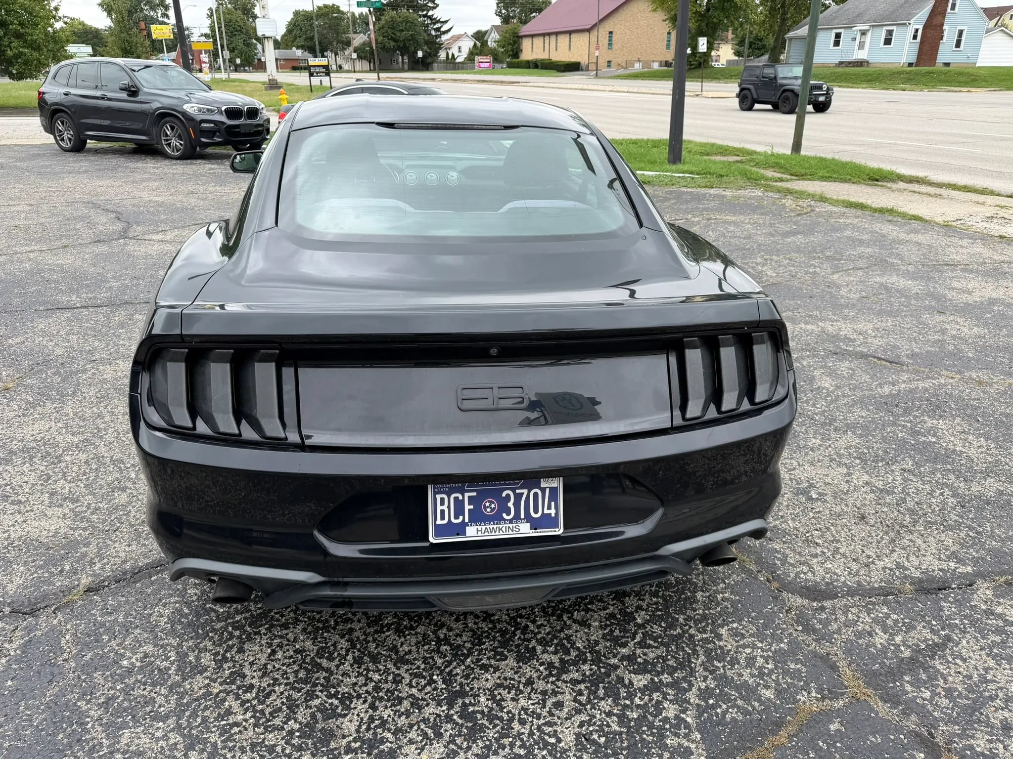 Used 2018 Ford Mustang Coupe RWD image 7