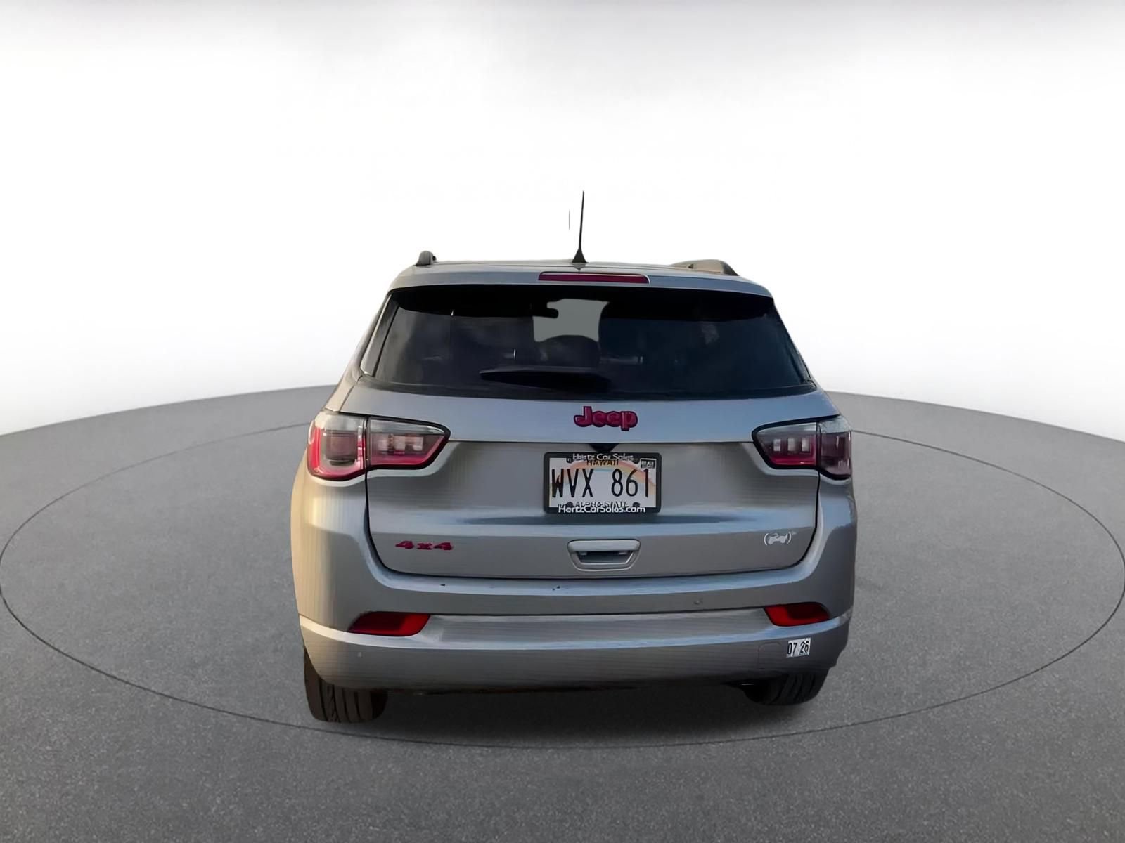 Used 2023 Jeep Compass Limited image 12