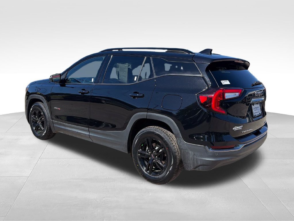 Used 2022 GMC Terrain AT4 w/ Infotainment Package II AWD/4WD image 3