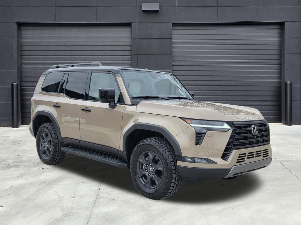 Used 2024 Lexus GX 550 image 3