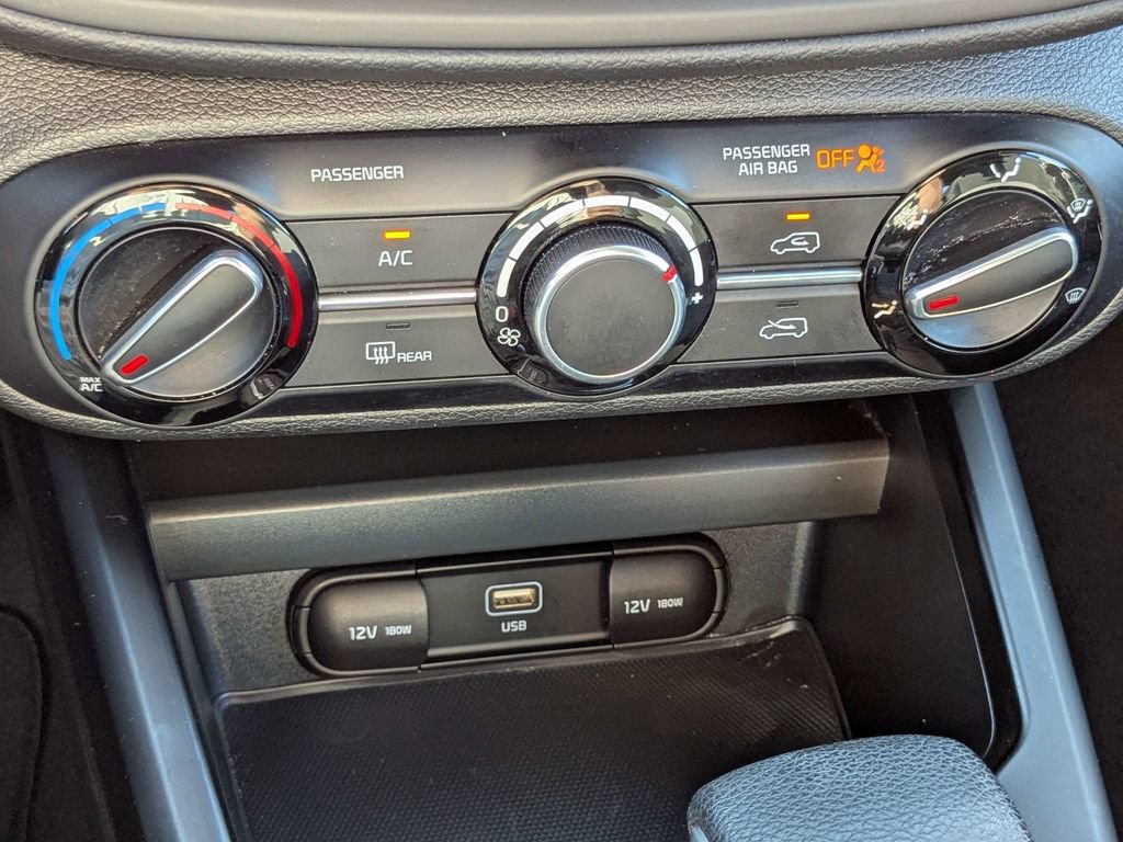 Used 2023 Kia Soul LX w/ Option Group 015 FWD image 22