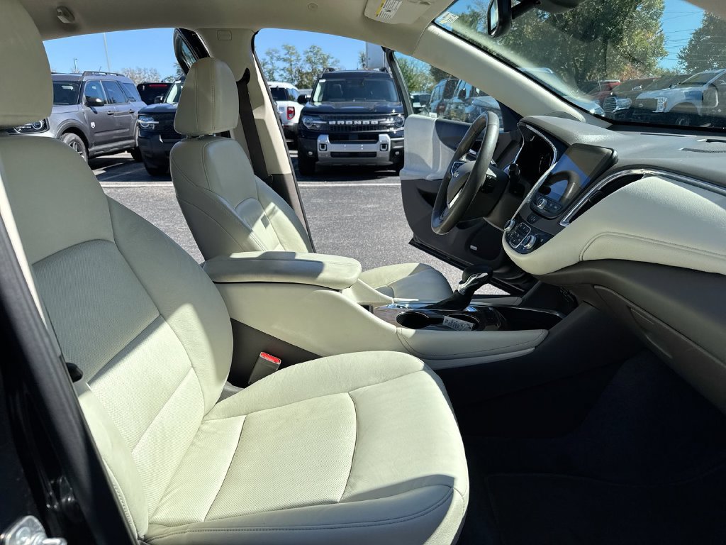 Used 2024 Chevrolet Malibu LT FWD image 22