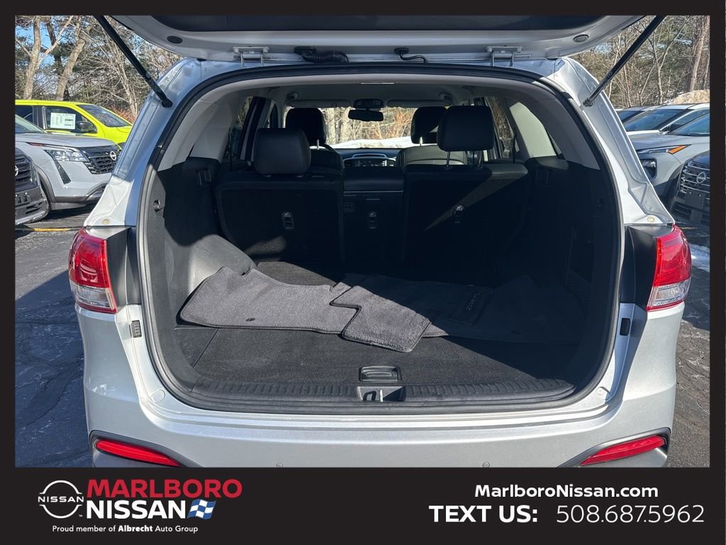Used 2017 Kia Sorento LX w/ LX Convenience Package image 13