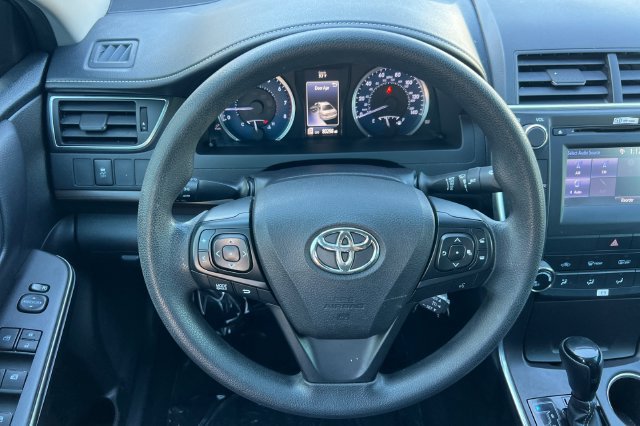 Used 2016 Toyota Camry LE FWD image 16