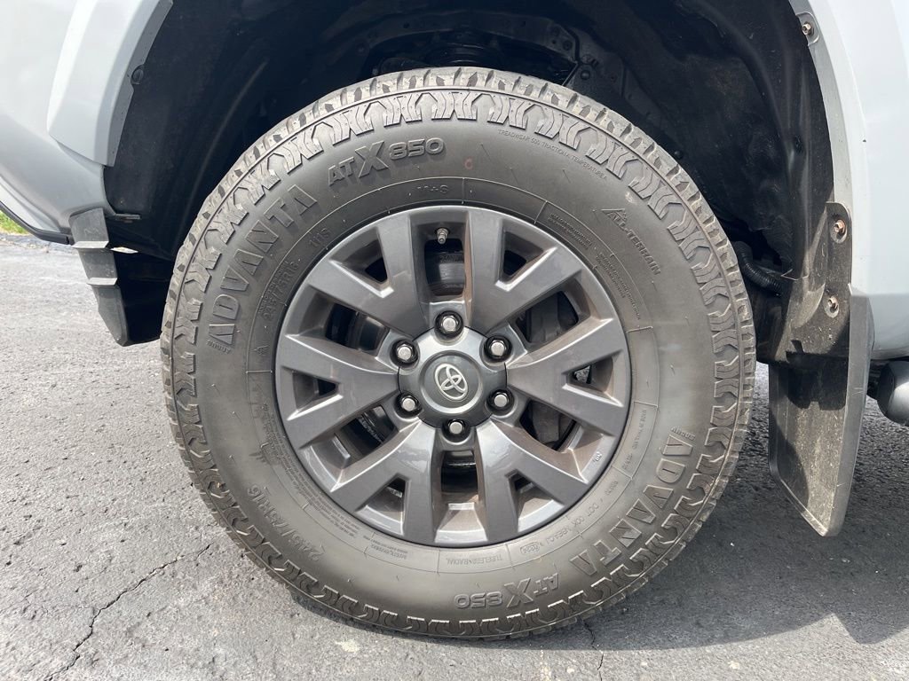 Used 2021 Toyota Tacoma SR5 image 9