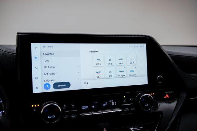 Used 2023 Toyota Highlander XSE image 21