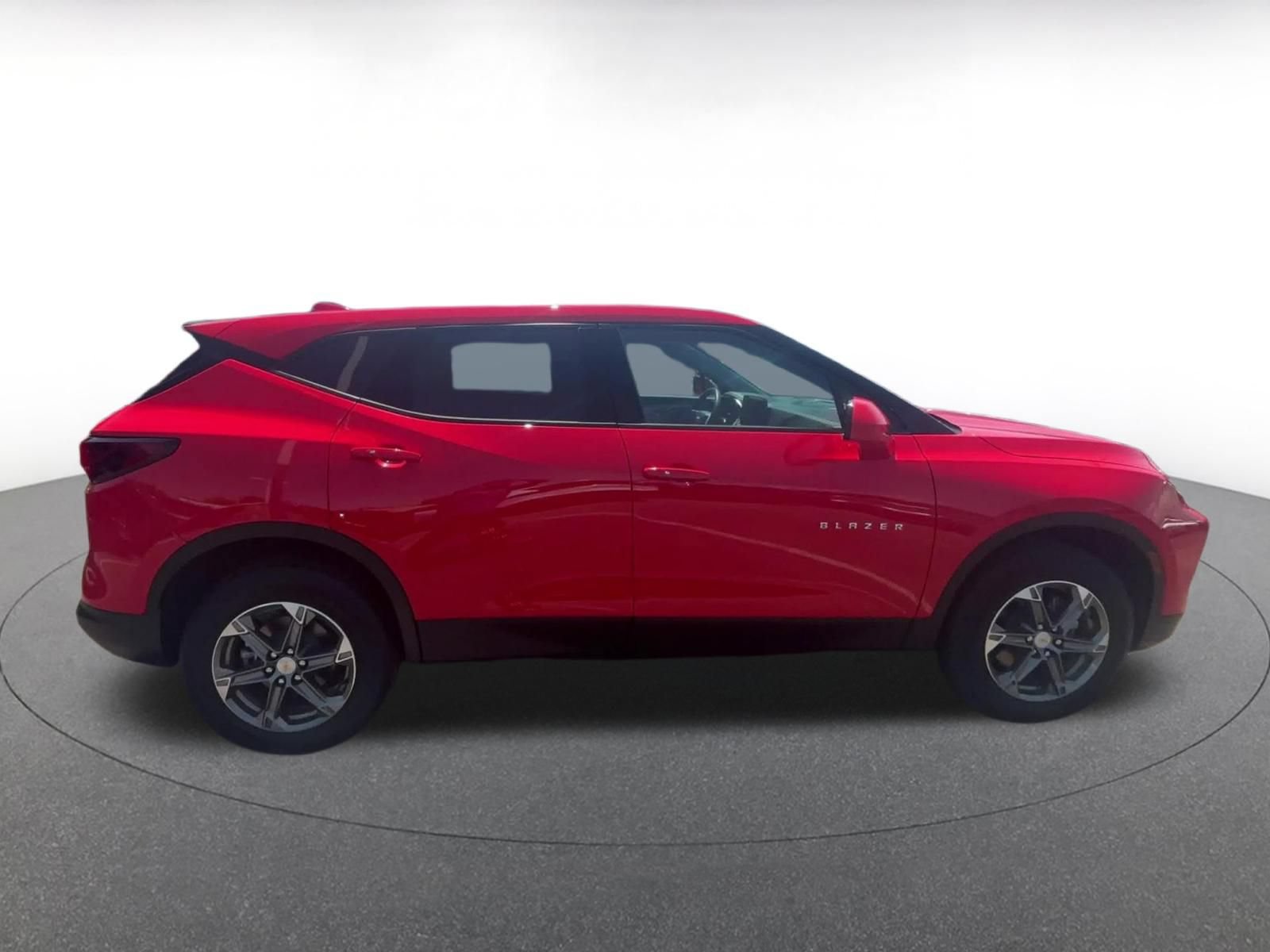Used 2026 Chevrolet Blazer LT AWD/4WD image 16
