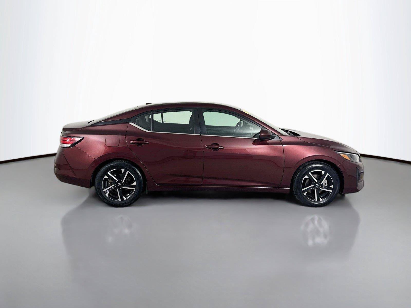 Used 2024 Nissan Sentra SV FWD image 16