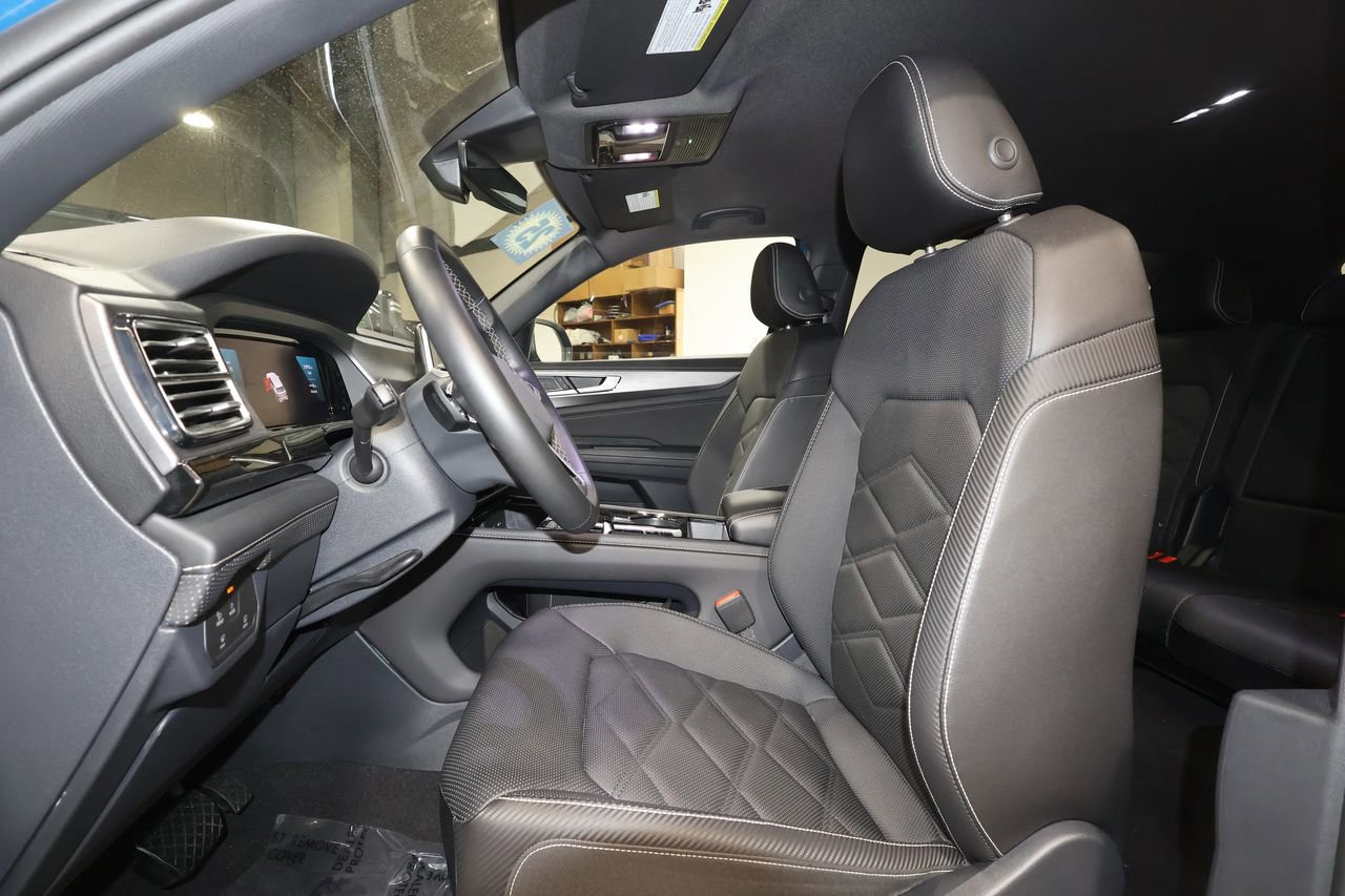 Used 2025 Volkswagen Atlas Cross Sport SE image 21