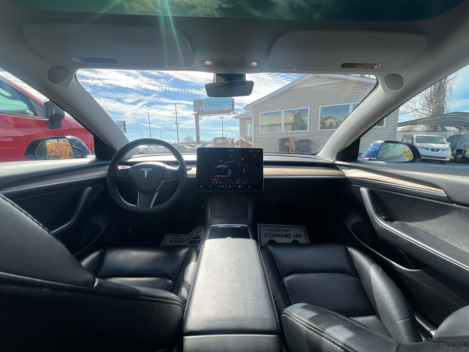 Used 2022 Tesla Model 3 Long Range image 8
