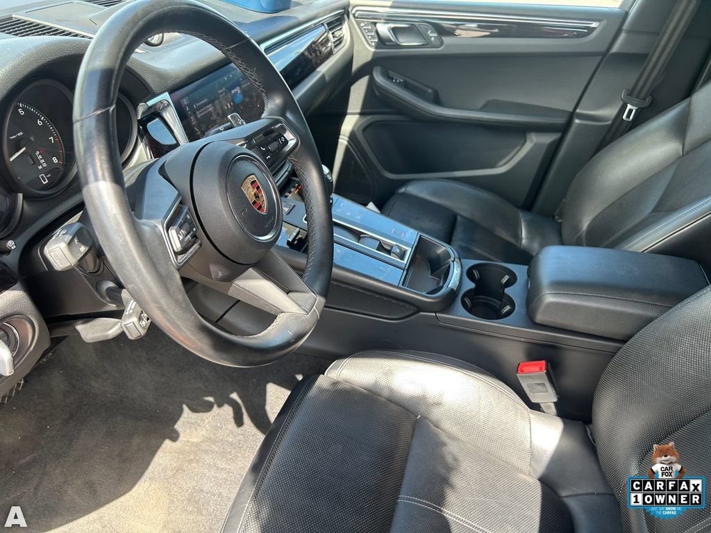 Used 2024 Porsche Macan AWD/4WD image 20