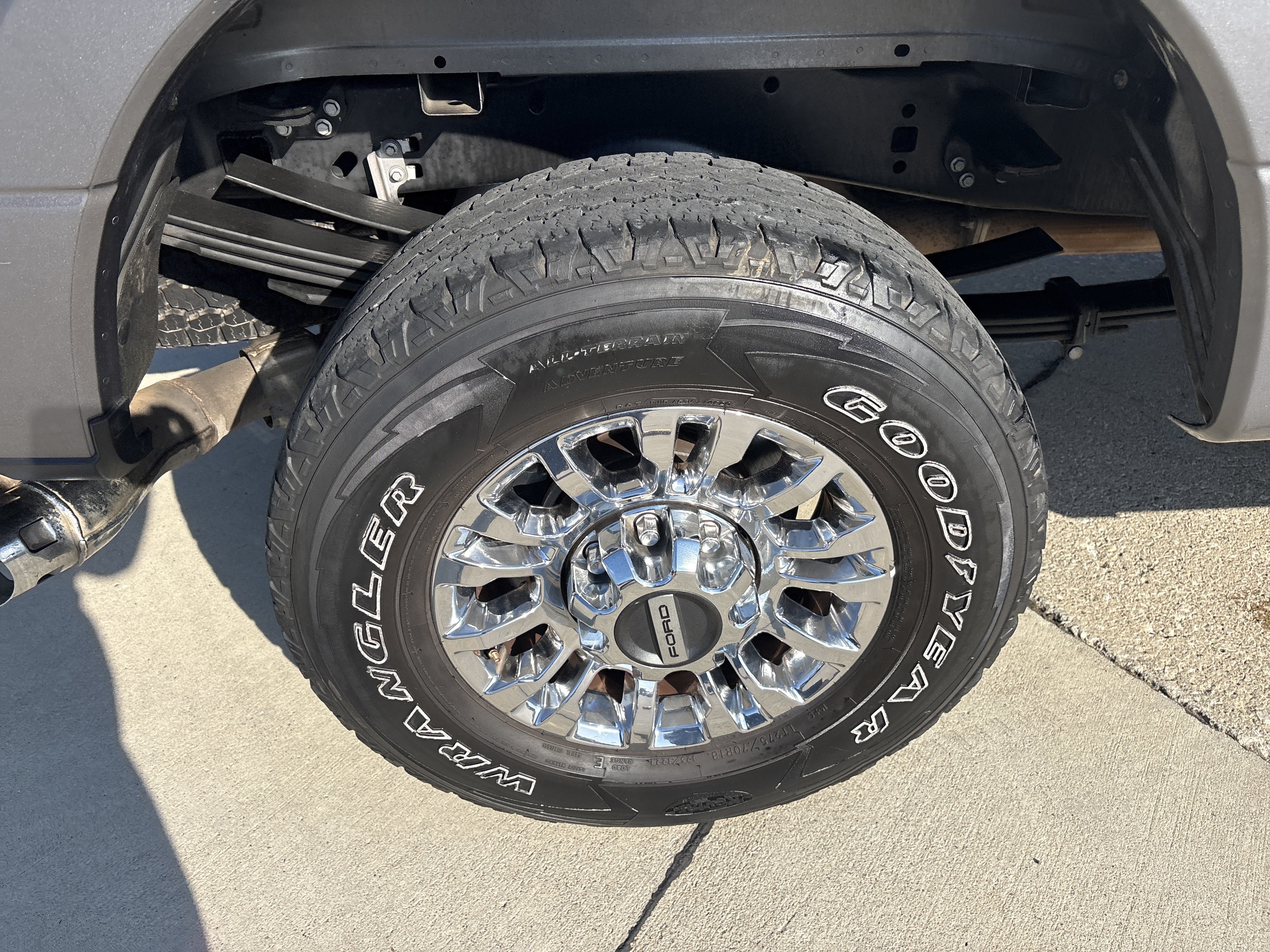 Used 2021 Ford F250 XLT w/ XLT Premium Package AWD/4WD image 6