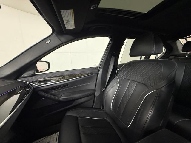 Used 2021 BMW M550i xDrive w/ Dynamic Handling Package AWD/4WD image 15