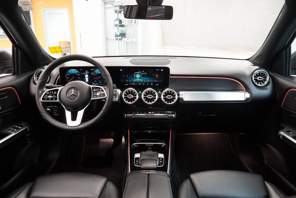 Used 2020 Mercedes-Benz GLB 250 4MATIC image 19
