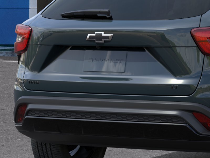 New 2026 Chevrolet Trax LT w/ Midnight Edition FWD image 14