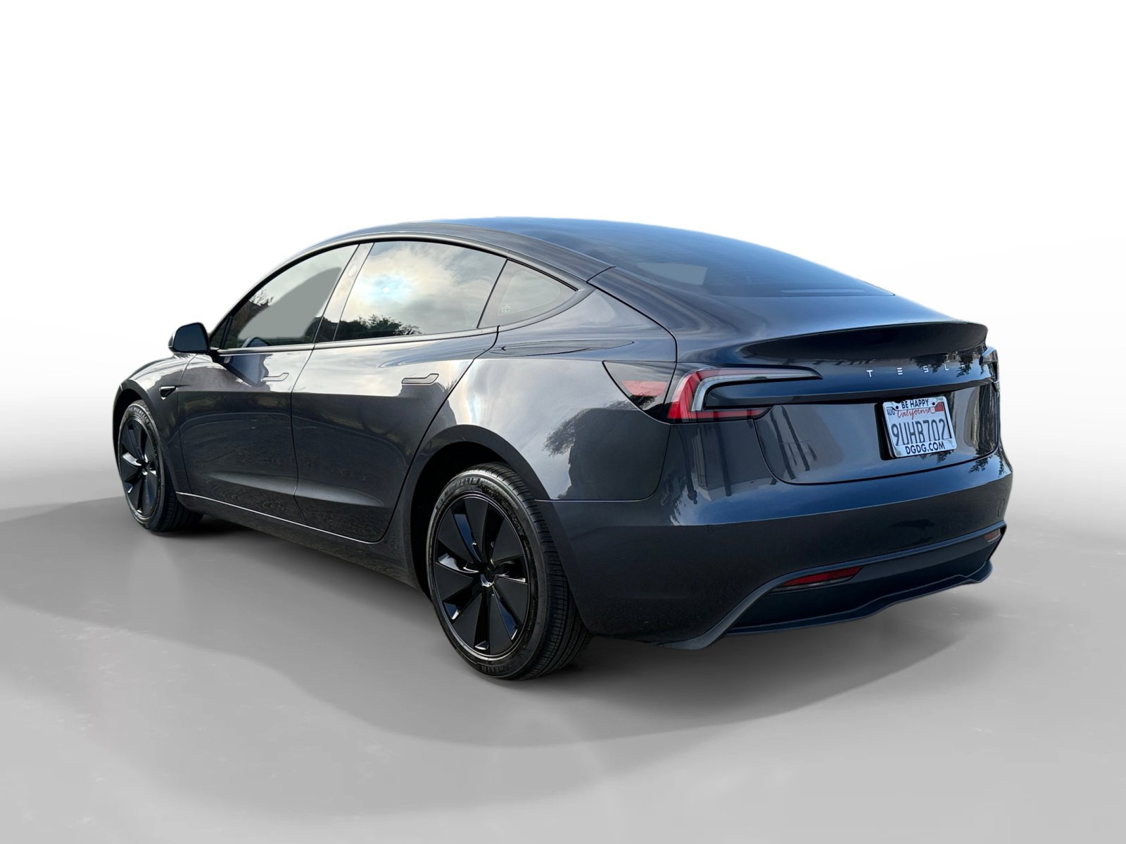 Used 2024 Tesla Model 3 Standard Range image 3
