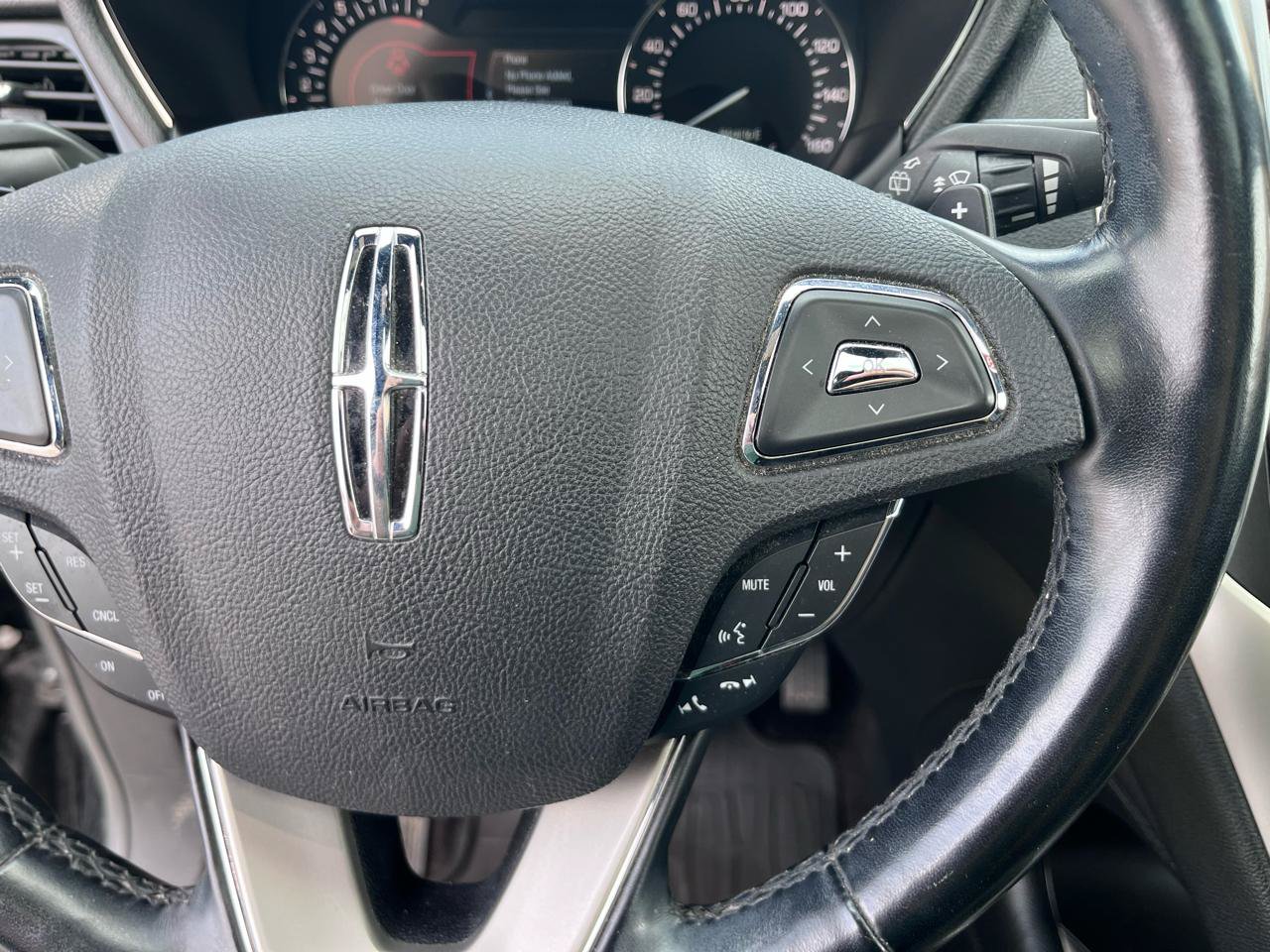 Used 2018 Lincoln MKC Select w/ Lincoln MKC Climate Package AWD/4WD image 27