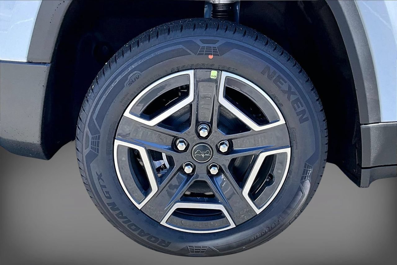 New 2026 Jeep Cherokee Laredo AWD/4WD image 32