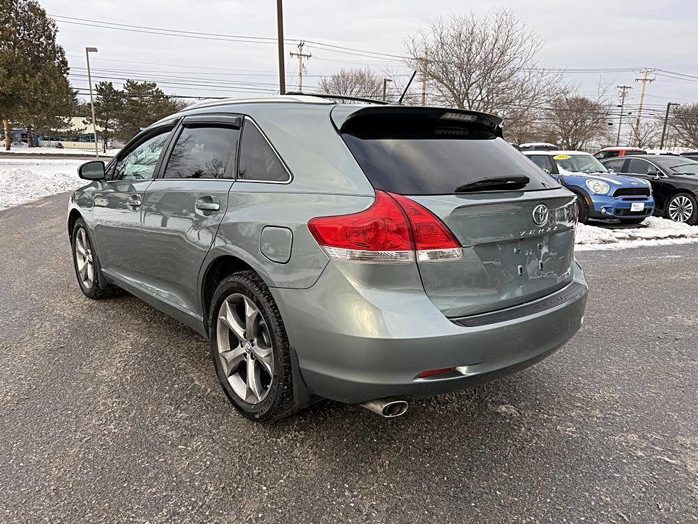 Used 2012 Toyota Venza LE image 3