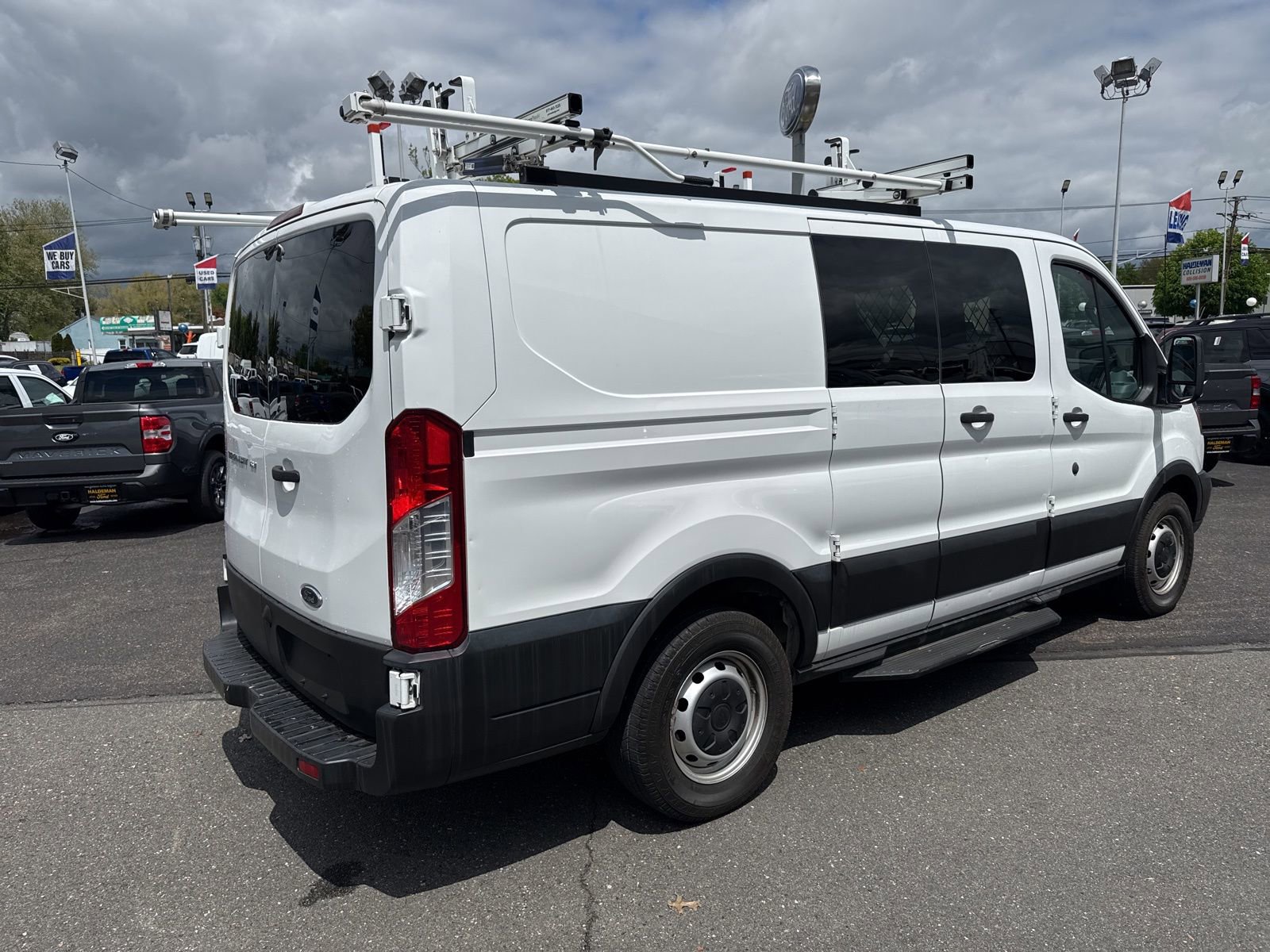 Used 2019 Ford Transit 150 130 Low Roof RWD image 7