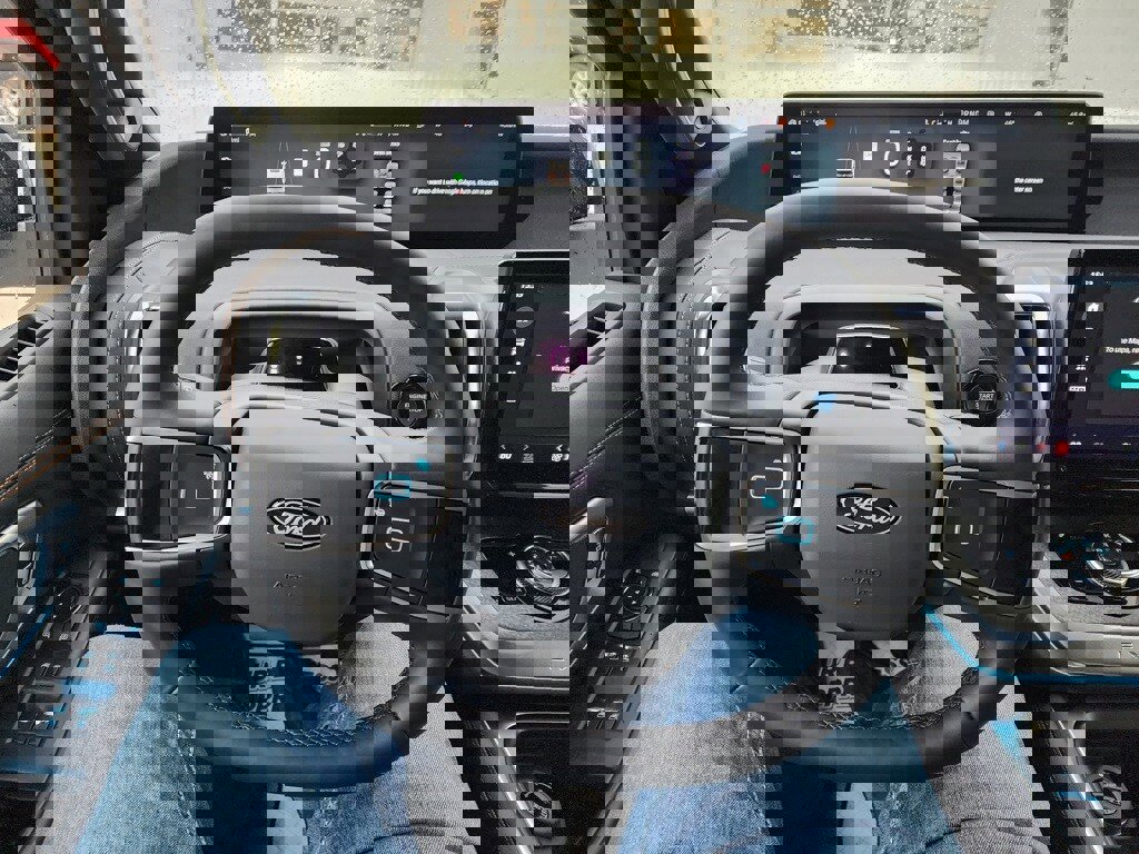 New 2026 Ford Expedition Tremor image 19