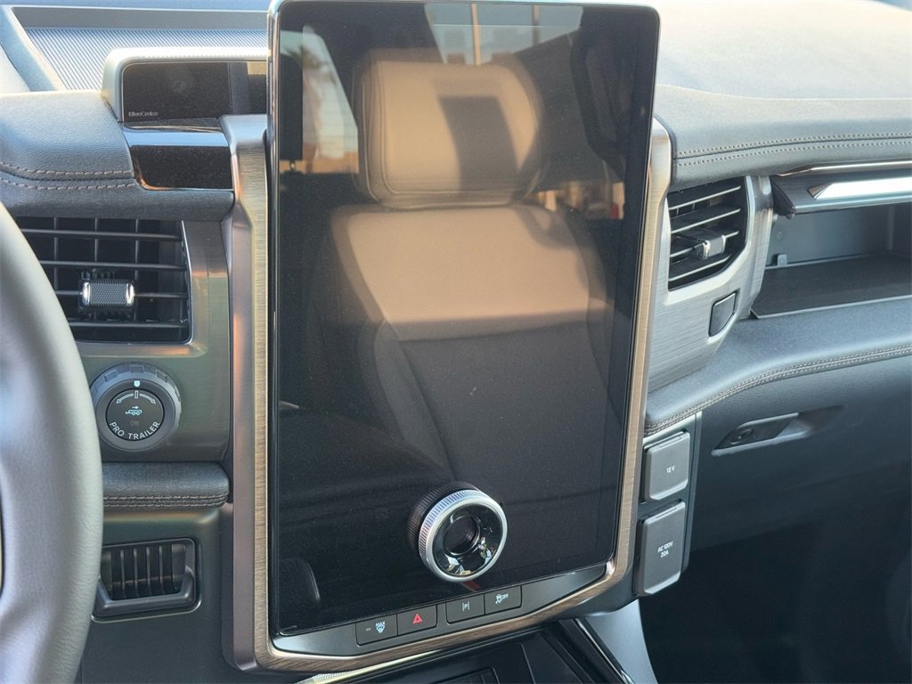 New 2025 Ford F150 Lightning Lariat image 13