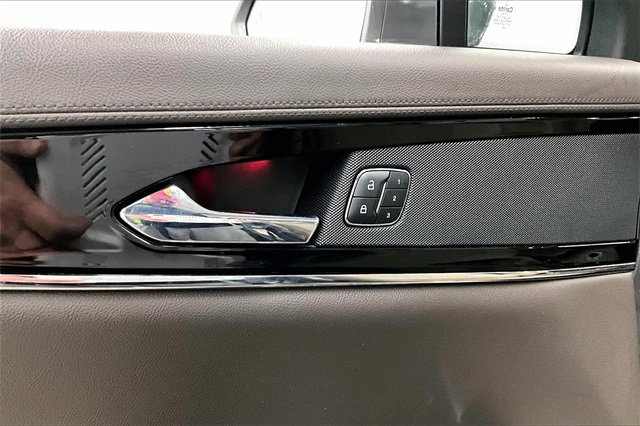 Used 2022 Lincoln Nautilus Reserve w/ Monochromatic Package image 28