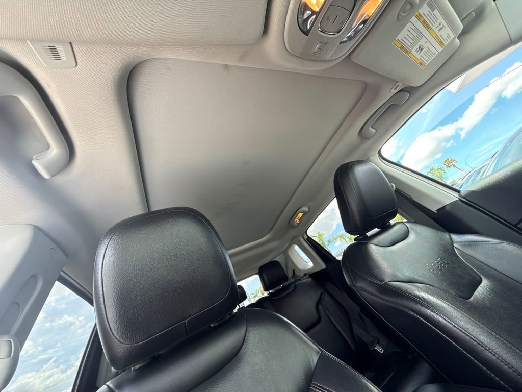 Used 2018 Jeep Compass Limited AWD/4WD image 14