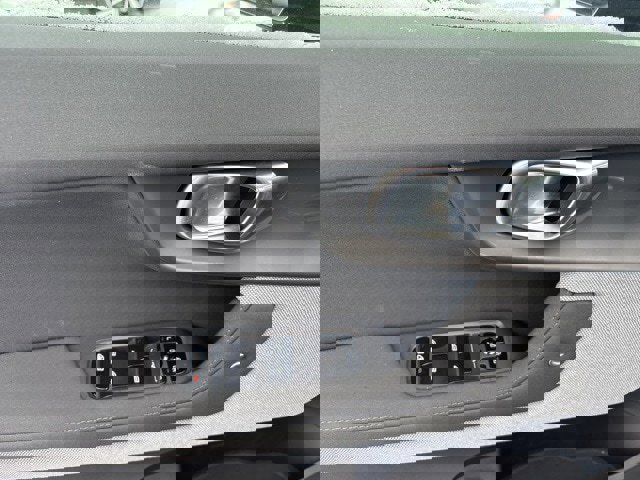 Used 2022 Polestar Polestar 2 w/ Pilot Package image 10