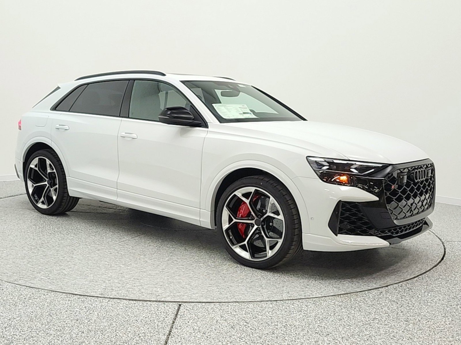 New 2026 Audi RS Q8 performance image 3