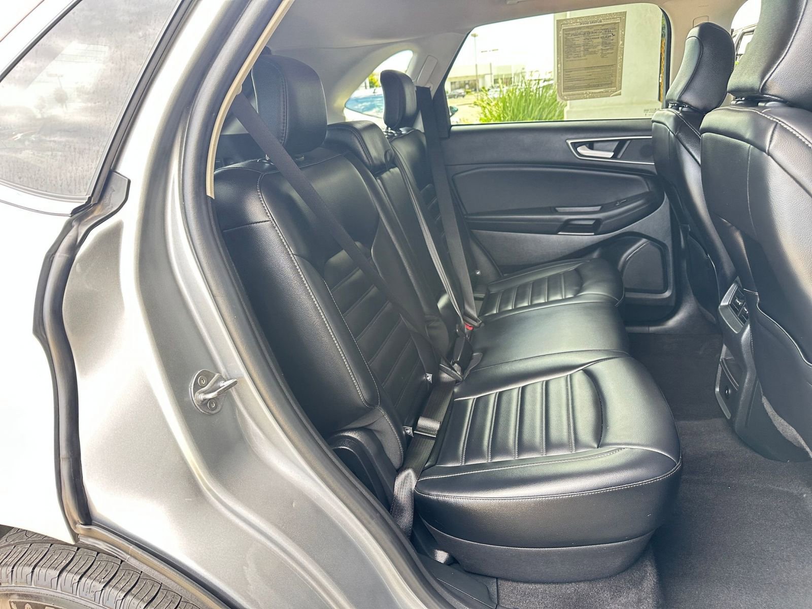 Used 2024 Ford Edge SEL image 39