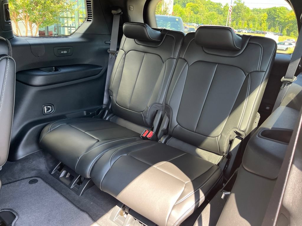 New 2027 Jeep Grand Cherokee L Limited w/ Limited Altitude Package AWD/4WD image 18