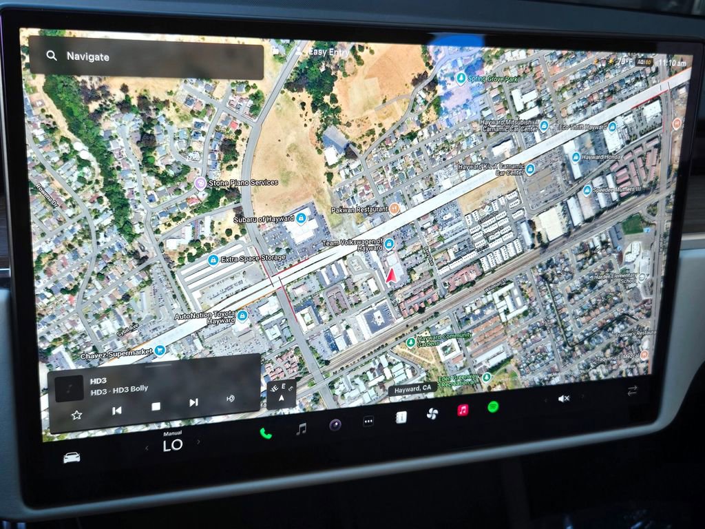 Used 2022 Tesla Model S image 19