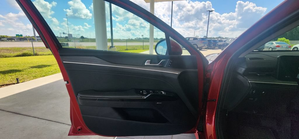Used 2025 Kia K5 EX FWD image 12