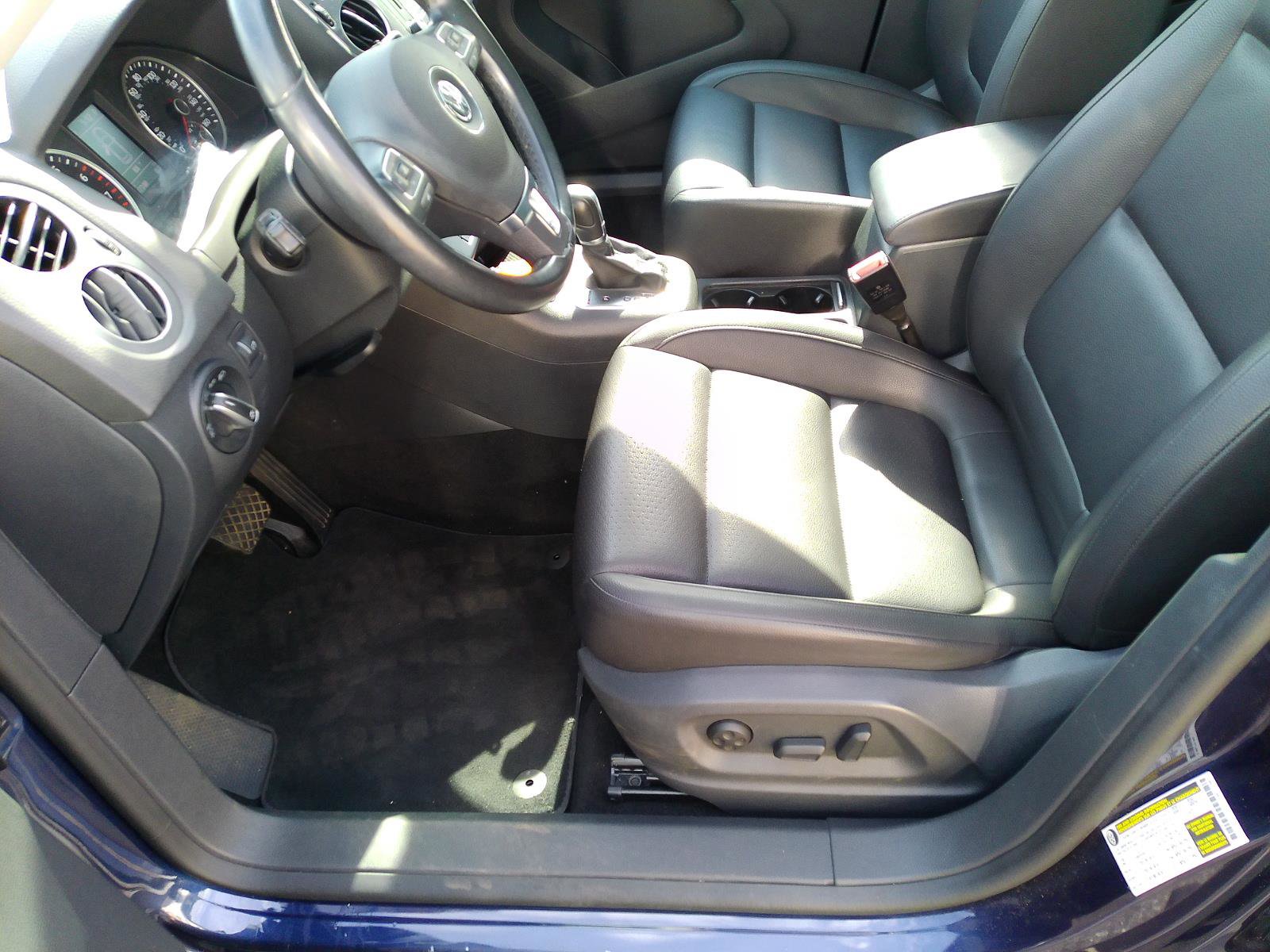 Used 2016 Volkswagen Tiguan SE AWD/4WD image 11