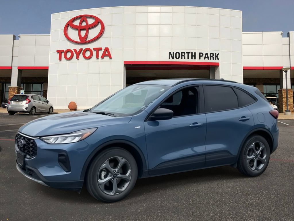 Used 2025 Ford Escape ST-Line