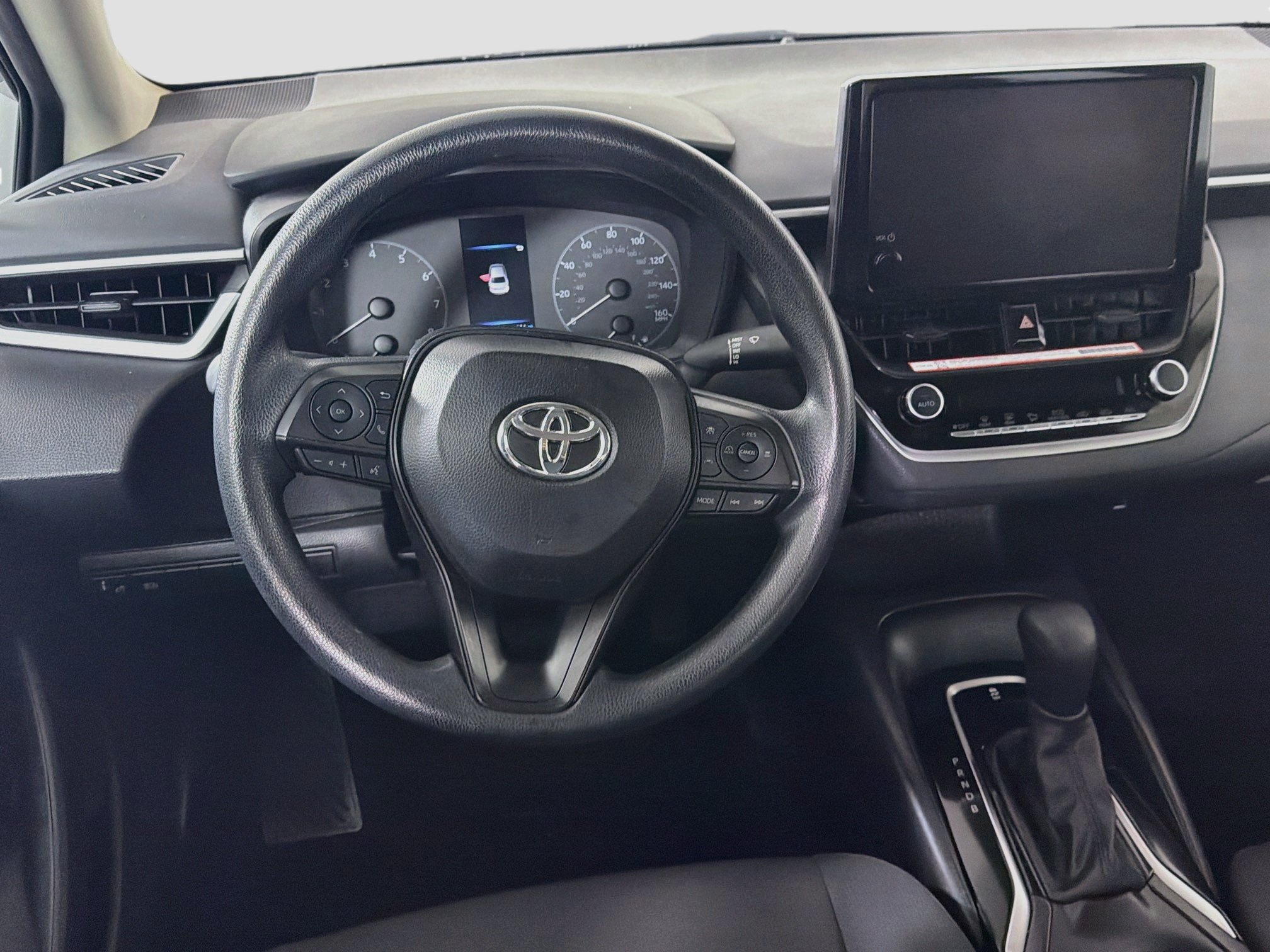 Used 2025 Toyota Corolla LE FWD image 17