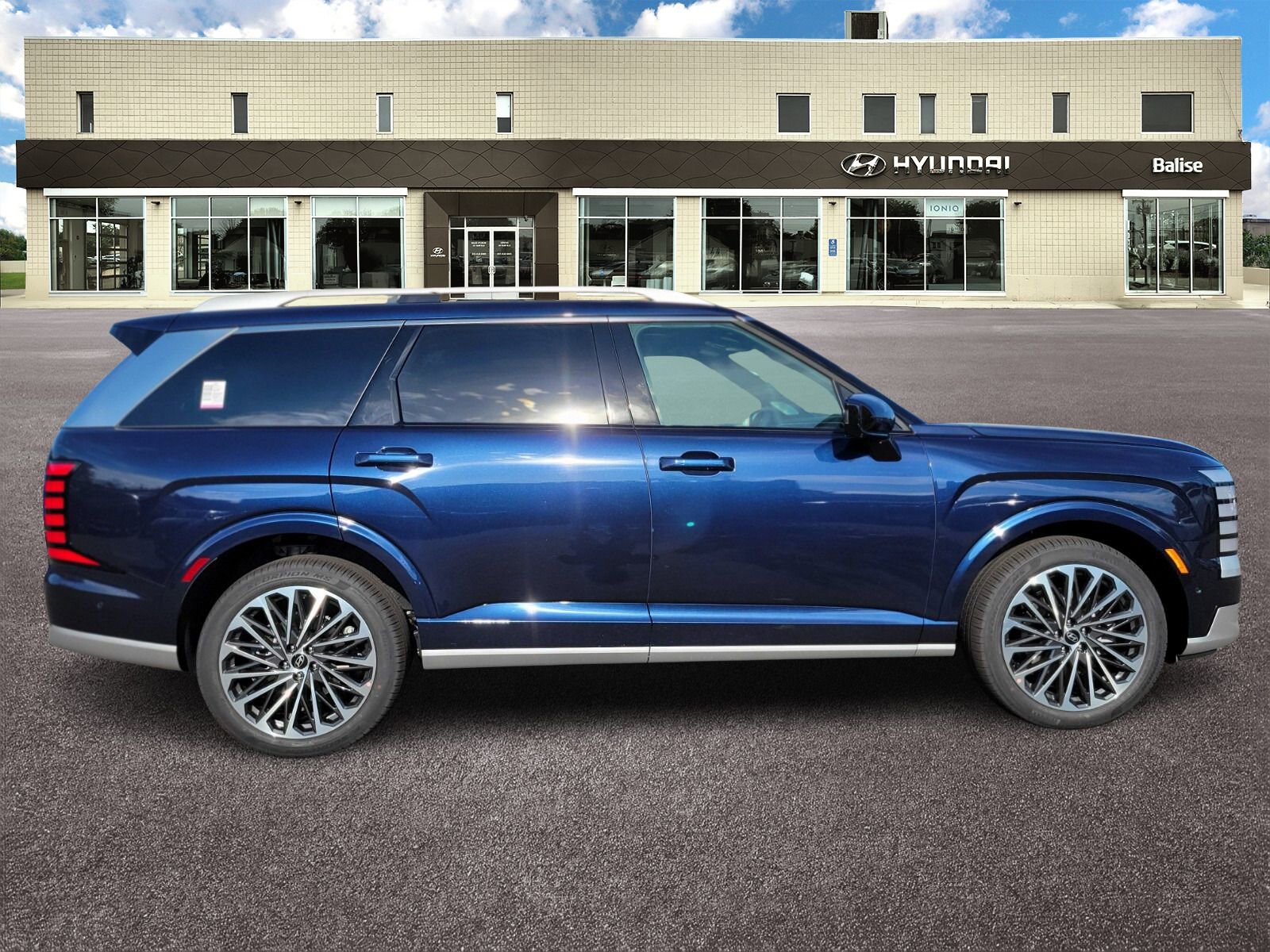 New 2026 Hyundai Palisade Calligraphy image 2