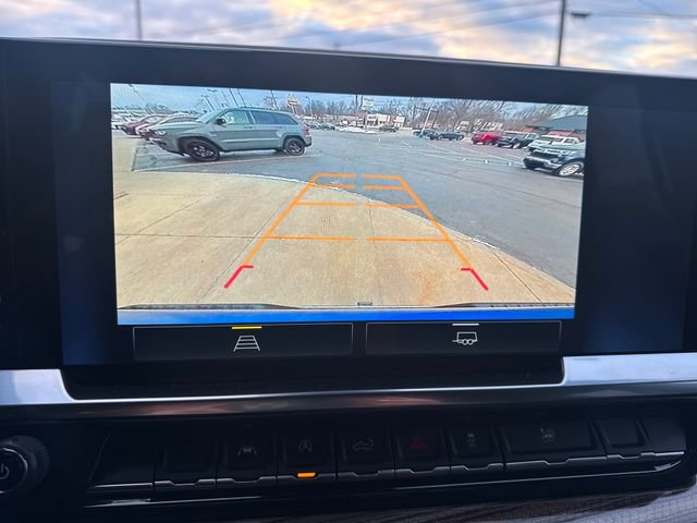 Used 2022 Chevrolet Silverado 1500 LT w/ Protection Package image 14