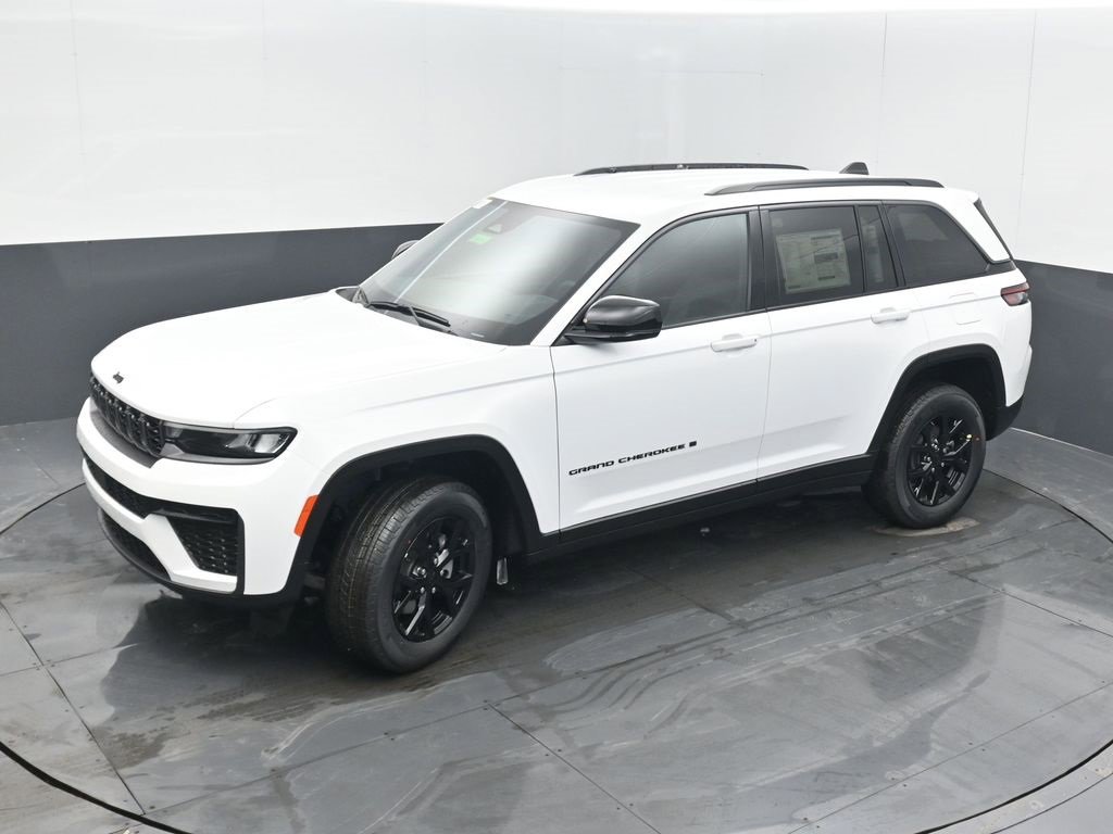 New 2026 Jeep Grand Cherokee Altitude image 40