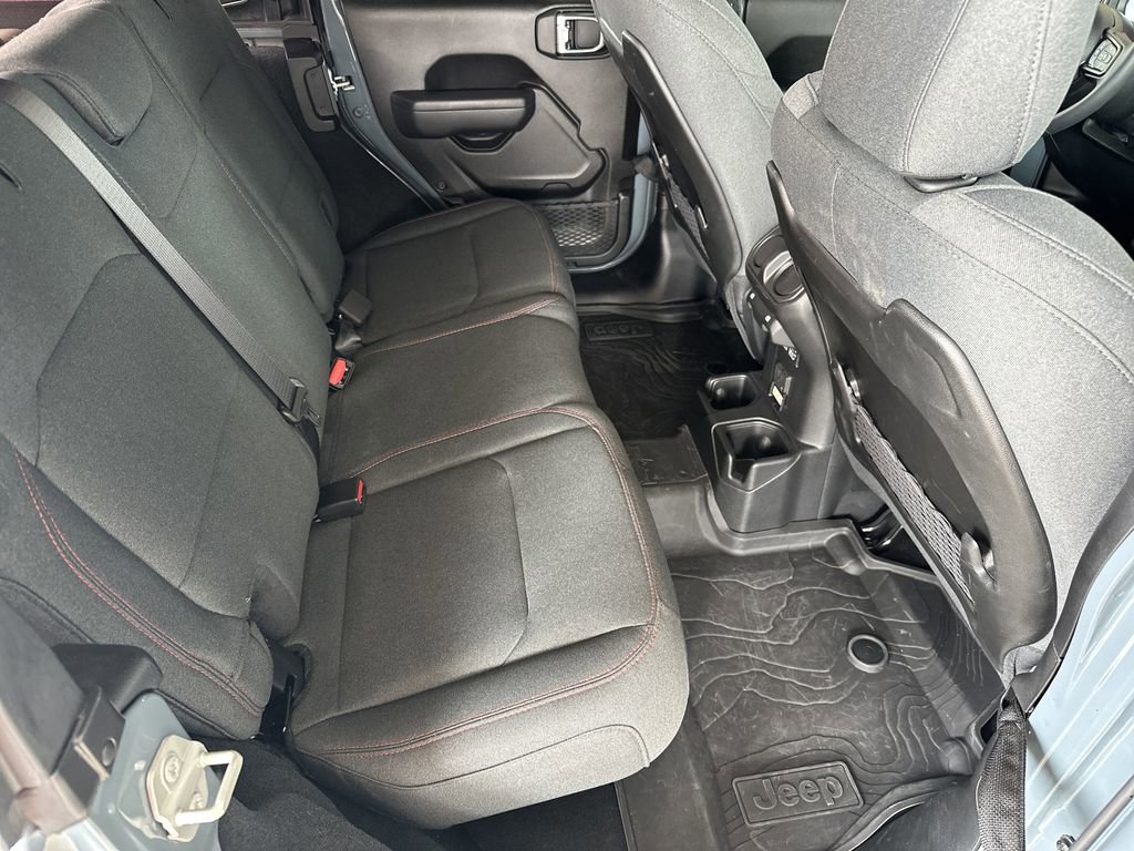 Used 2024 Jeep Wrangler Unlimited Rubicon w/ Safety Group image 32