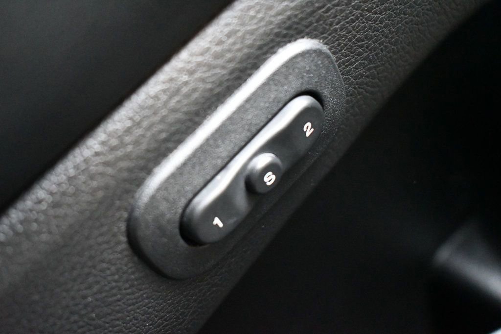 Used 2021 Jeep Grand Cherokee Limited X image 28