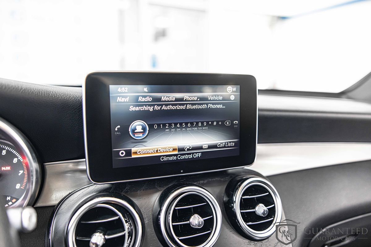 Used 2019 Mercedes-Benz GLC 300 4MATIC w/ Multimedia Package image 29