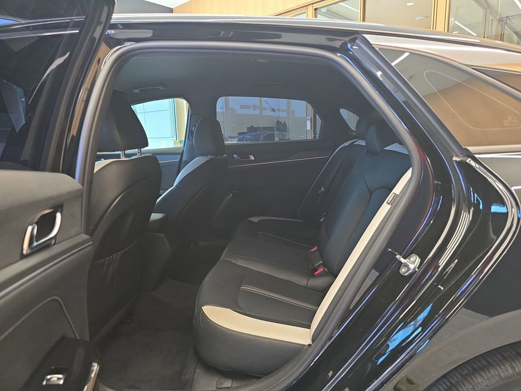 Certified 2025 Kia K5 GT-Line image 33