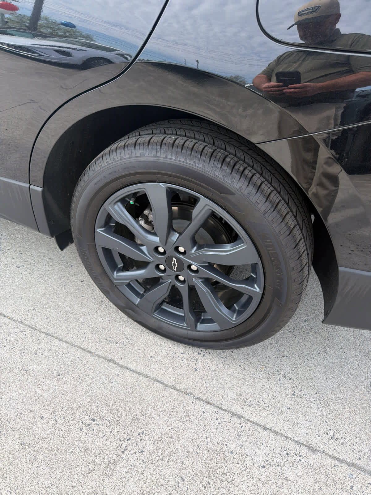 Used 2024 Chevrolet Equinox RS w/ RS Leather Package AWD/4WD image 10