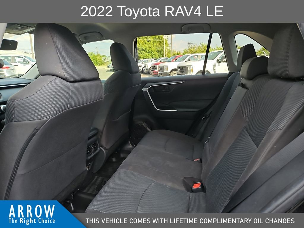Used 2022 Toyota RAV4 LE image 19