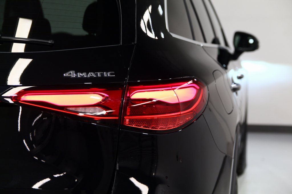 Used 2025 Mercedes-Benz GLC 300 GLC 300 image 13