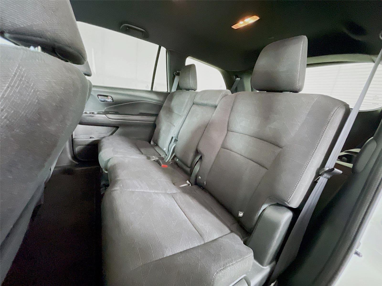 Used 2022 Honda Pilot Sport image 29