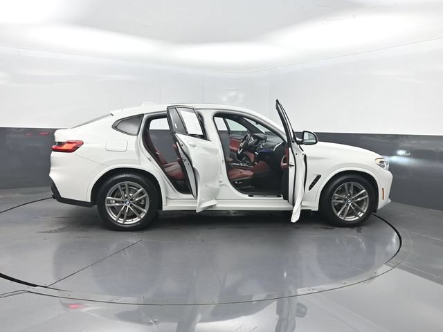 Used 2021 BMW X4 xDrive30i w/ M Sport Package AWD/4WD image 40